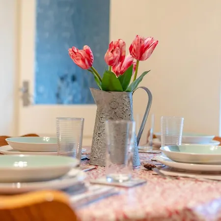 2 Bed In Oc-s33747 Vakantiehuis