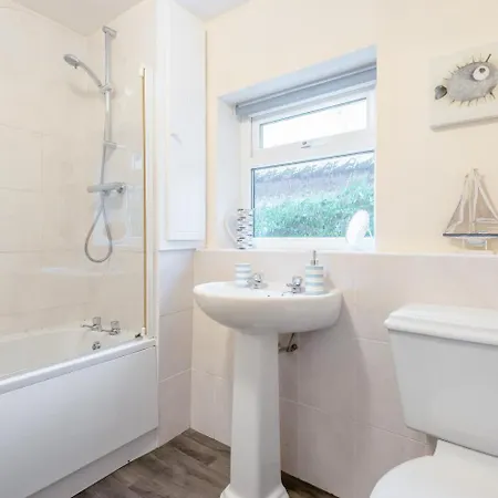 2 Bed In Oc-s33747 Casa vacanze *