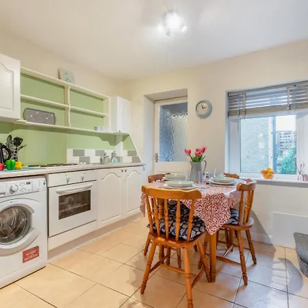 2 Bed In Oc-s33747 Casa vacanze *